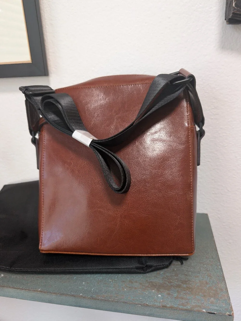New Herbalife Nutrition Crossbody Bag Brown Faux Leather Travel Distributor
